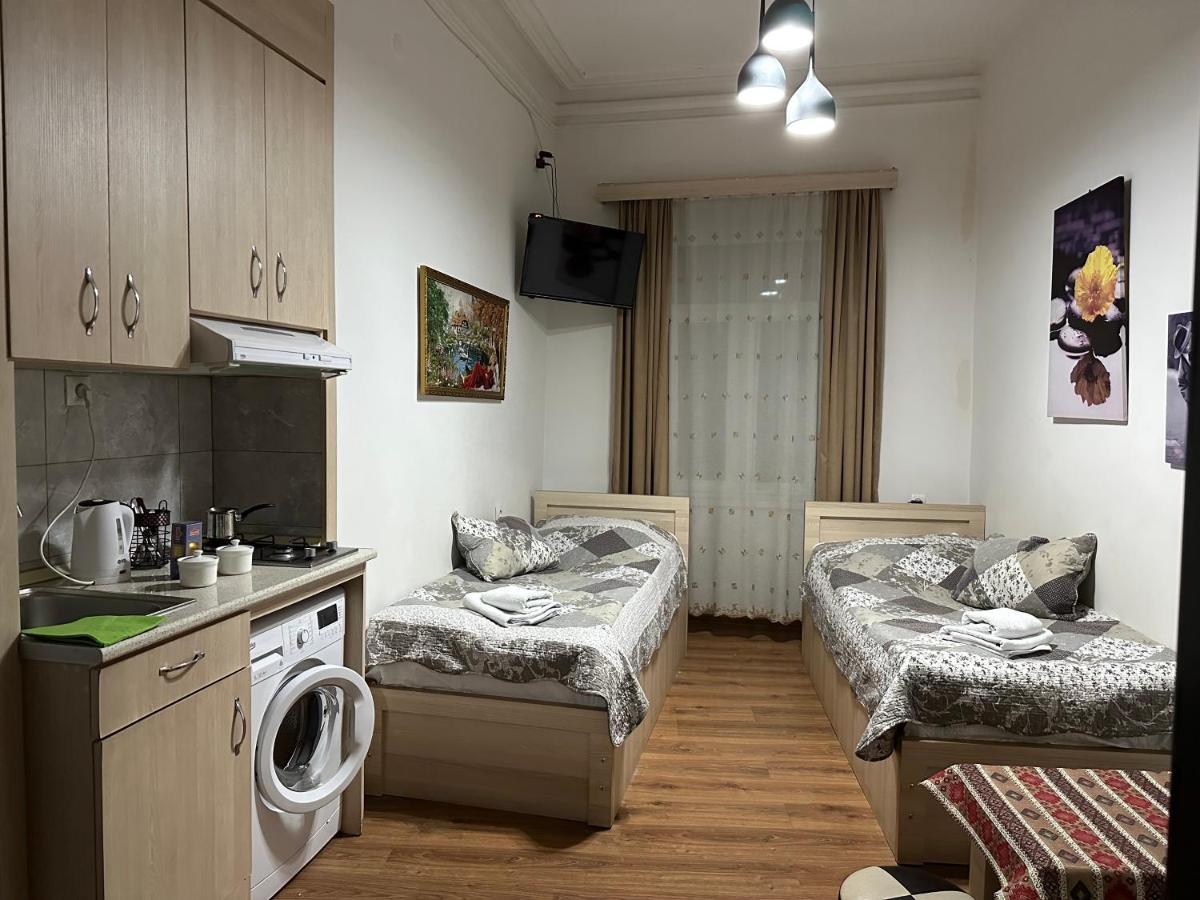 Leselidze Guest House Tbilisi Exterior photo